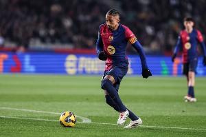 马卡报：拉菲尼亚本周二没有回归巴萨合练，能否出战马竞待定